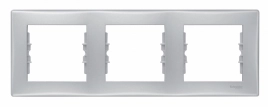 SDN5800560 Рамка х3 горизонт., алюм.